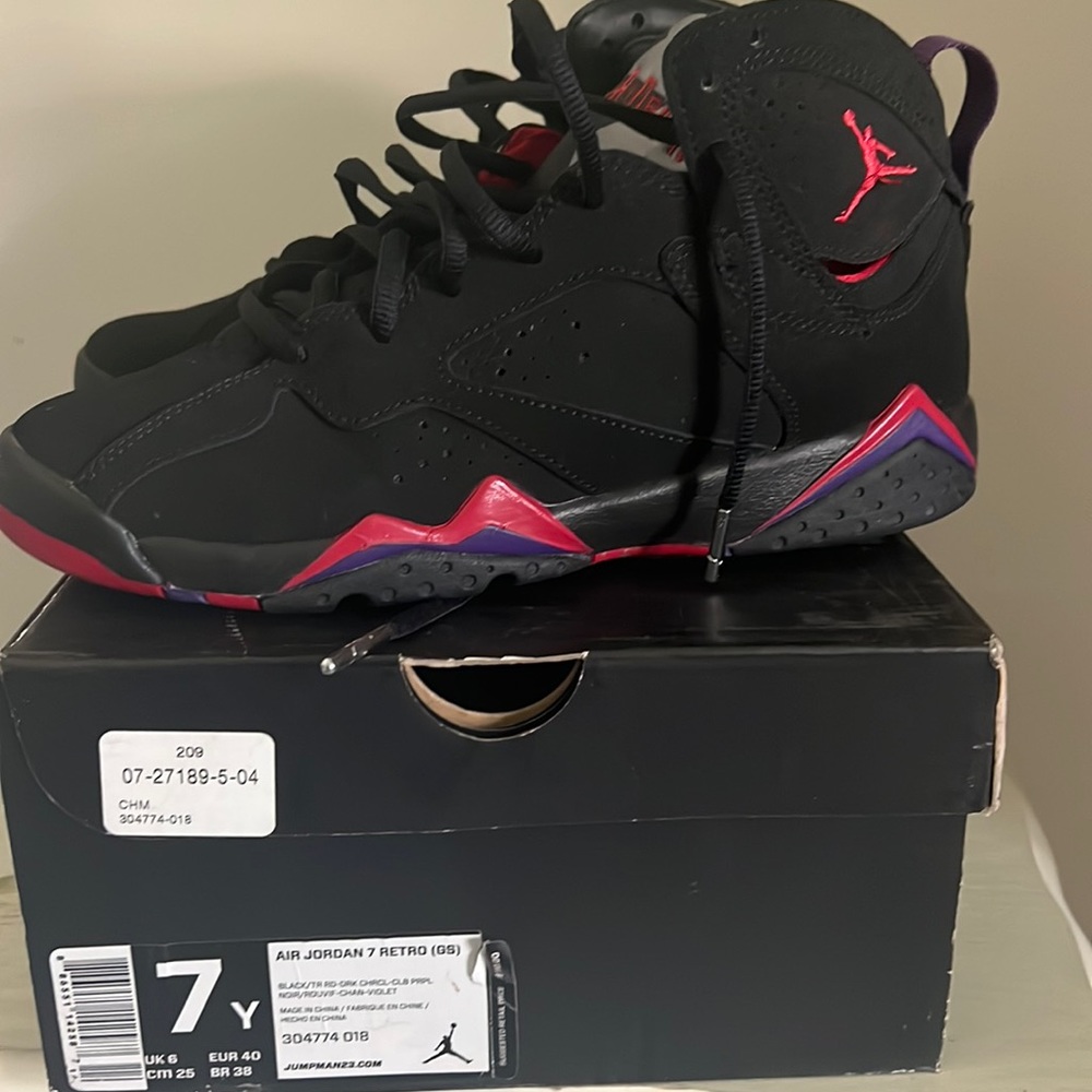 Air Jordan 7 Retro size 7y